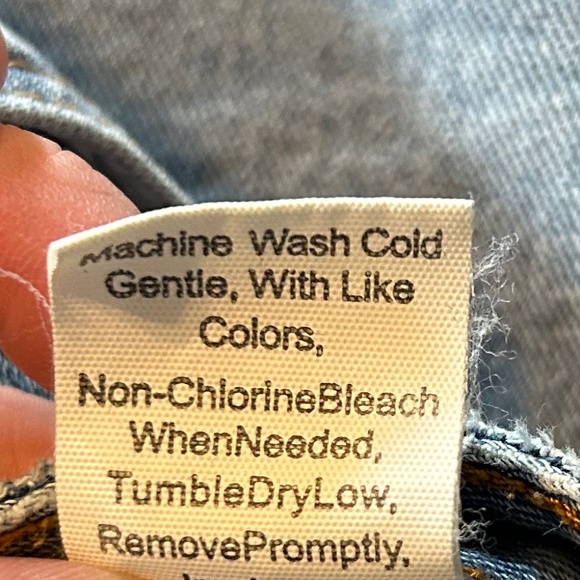 SHEIN Denim Jean Blue Wash Minimalist Bermuda Daily Shorts Size Small - Picture 12 of 12